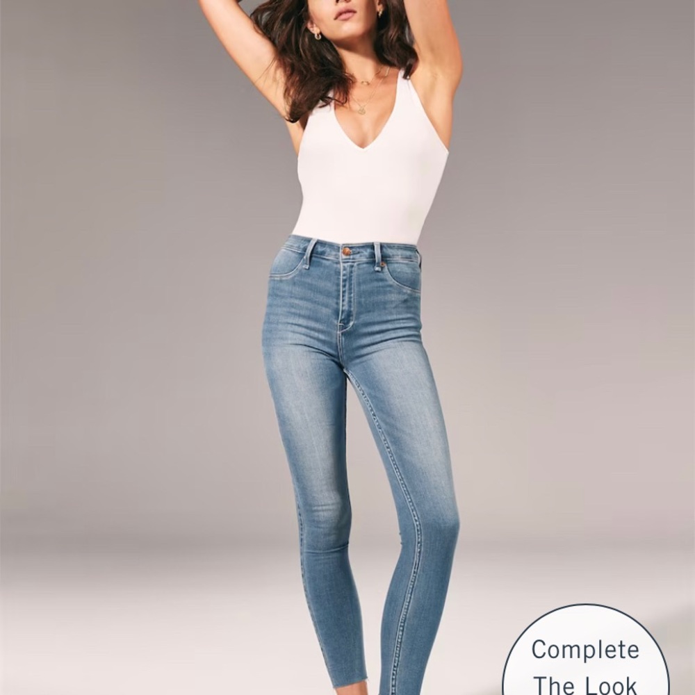 Abercrombie & Fitch Simone high rise jean legging size 28 or 6L (LONG)